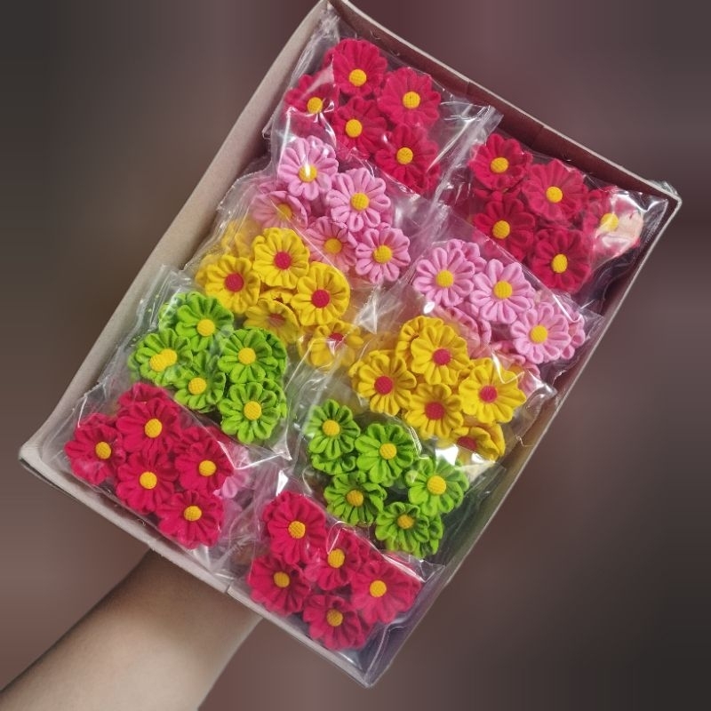 

Gumpaste Bunga 10pc, Gumpaste Kue, Hiasan Kue Bunga dapat dikonsumsi, Gumpaste isi 10pc