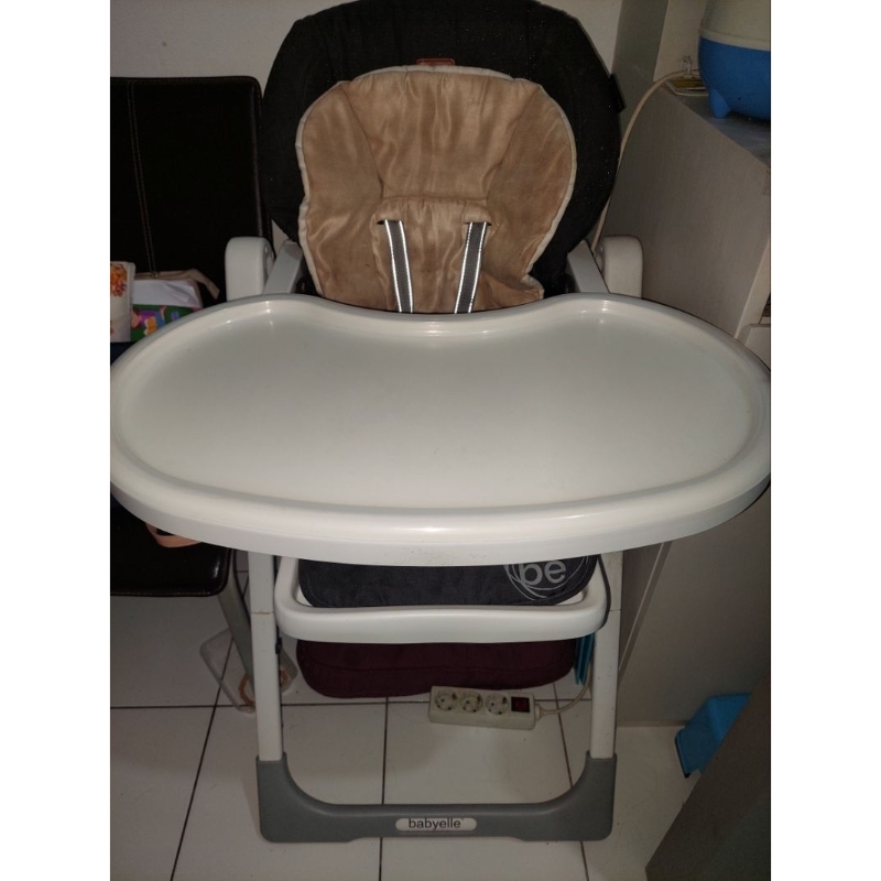 preloved baby high chair, baby elle, kursi makan bayi hitam cream
