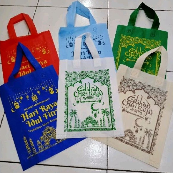 

12 pcs goodie bag tas LEBARAN HLS 25x35x10 ,goodie bag ,tas idul fitri murah