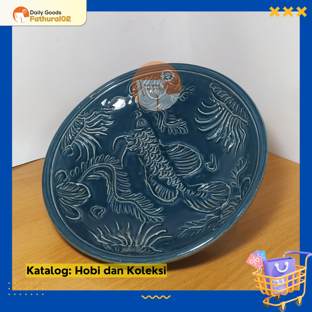 Guci Keramik Antik Hiasan Dinding Model Piring Bulat Motif Ikan Warna Biru Second Preloved