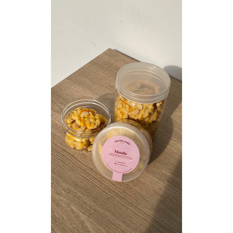 

Mondie/Biskuit almond/cookies almond/kue lebaran