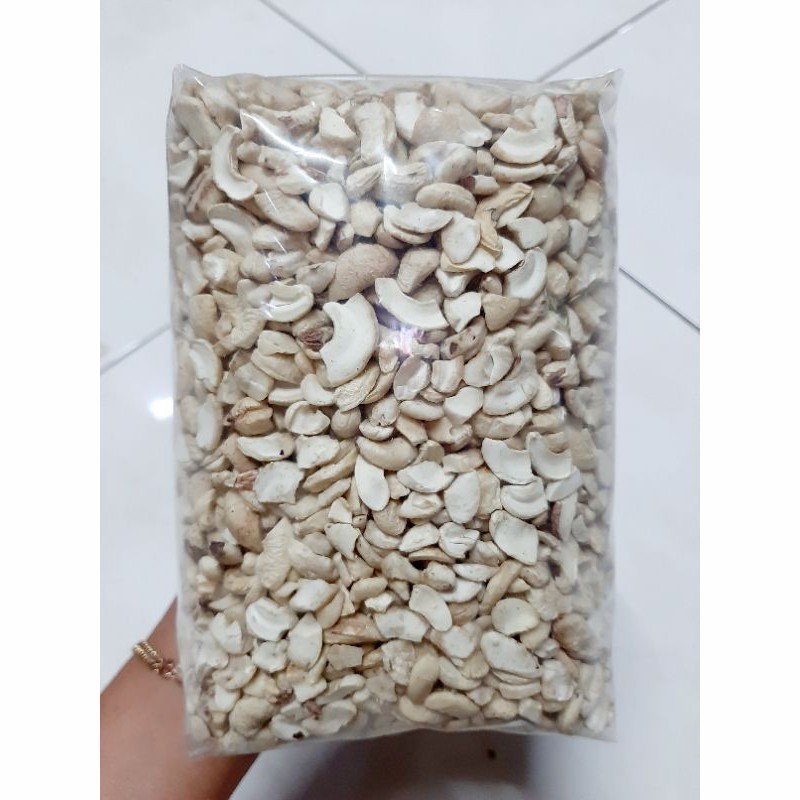 

KACANG MEDE PECAH 4 1KG