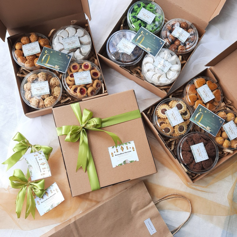 

Hampers kue kering box / Hampers Lebaran / Hampers Murah / Hampers Idul Fitri
