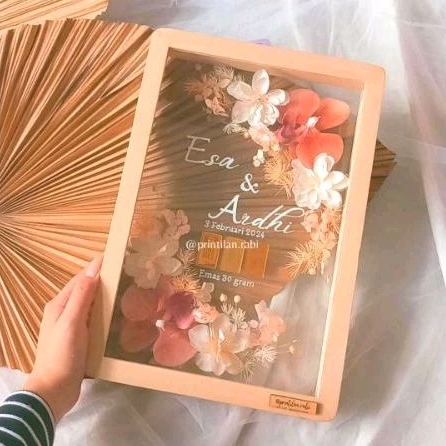 Frame Mahar Simple Rustic with Dried Flower & Artificial 20x30cm - Bingkai Pernikahan Akrilik Logam 