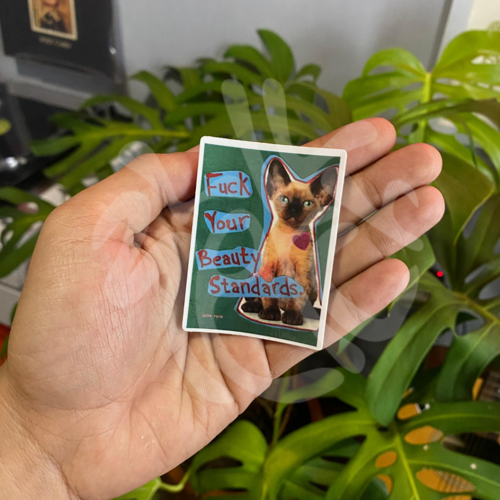 

stiker kucing / sticker aesthetic / sticker tumblr / stiker premium / stiker hp / stiker laptop / stiker helm / stiker tahan air