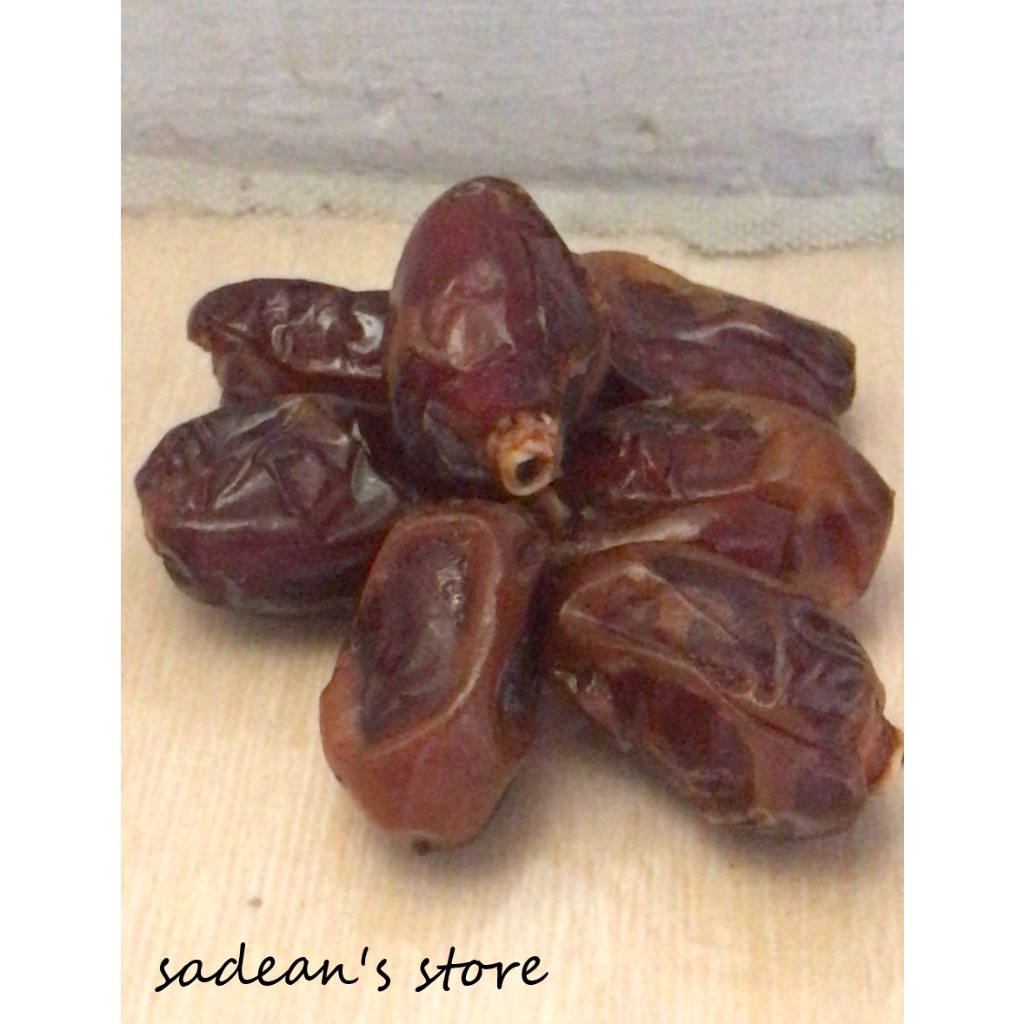 

TAKJIL RAMADHAN PAKET 7 KURMA KHALAS uni emirat arab