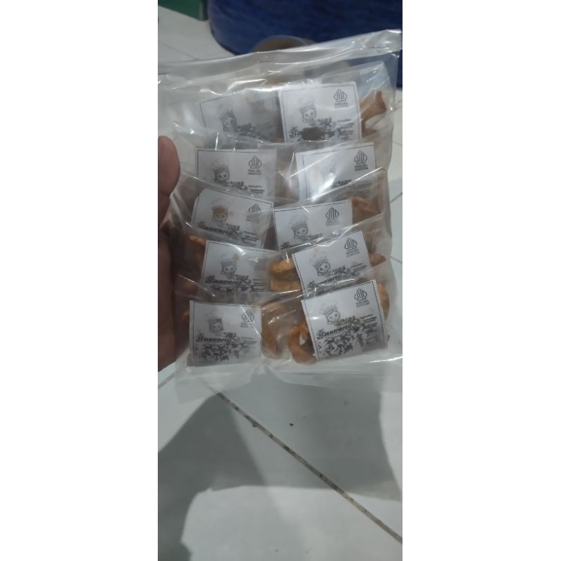 

basreng pedas kering daun jeruk