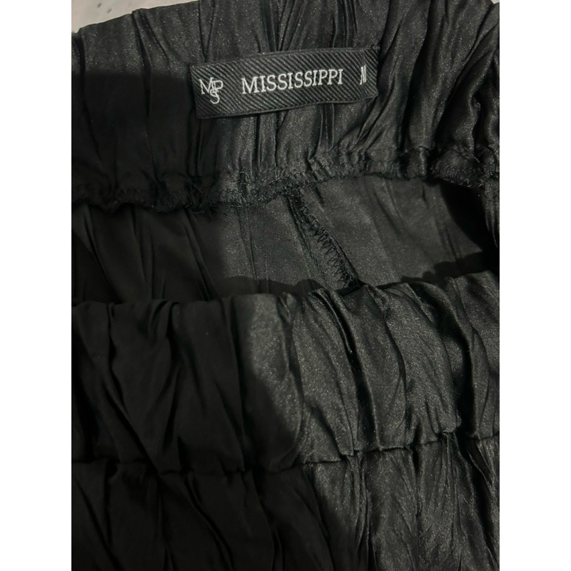 preloved mississippi pleated pants