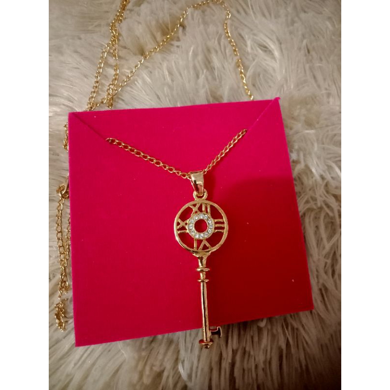 Kalung Sophie Martin