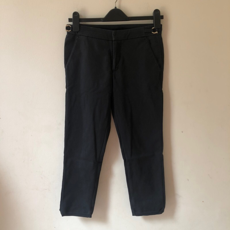Preloved - Celana Hitam Miss Daisy