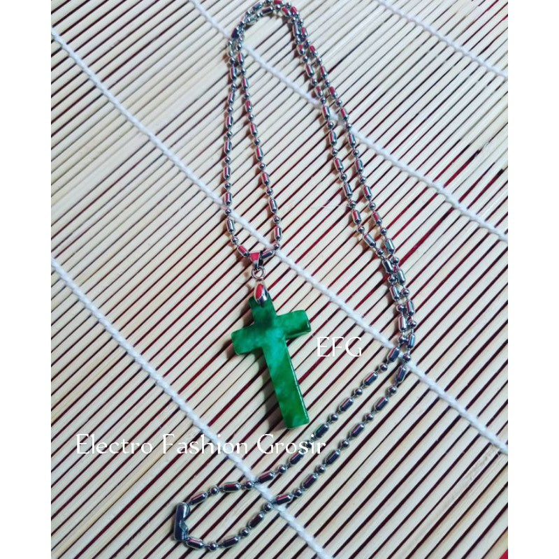 Kalung Giok Hetian Model Salib