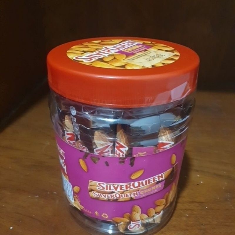 

SILVERQUEEN CHUNCKY WITH ALMOND 12X30GR EXP 30JAN2025