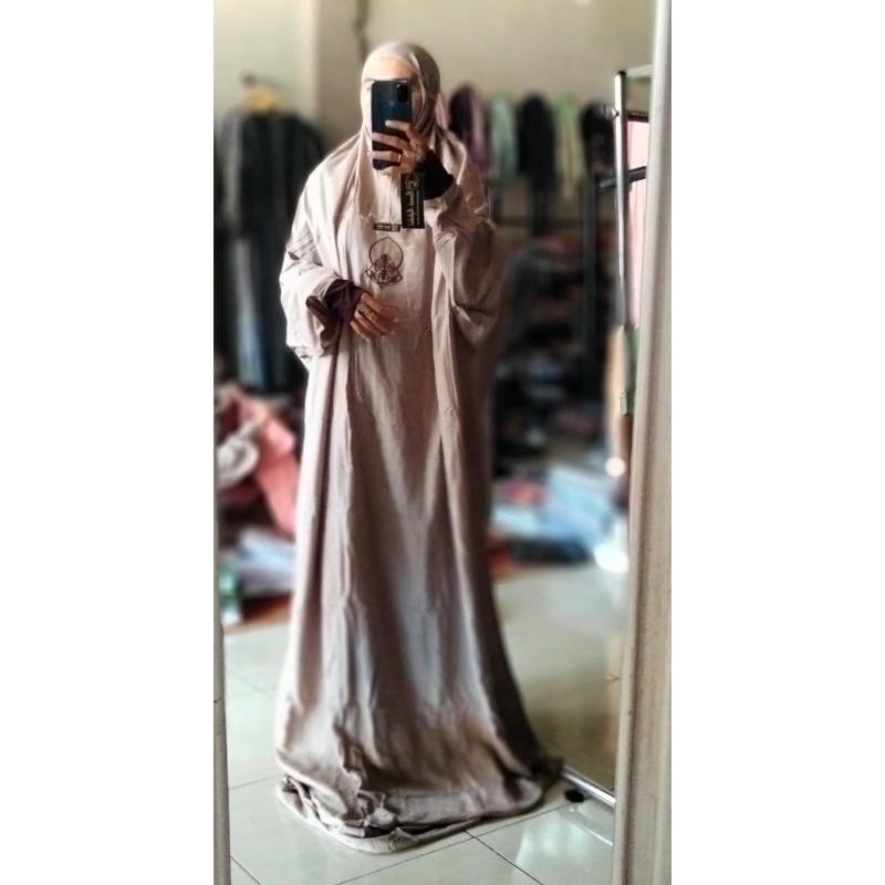 mukena terusan basmah terompah