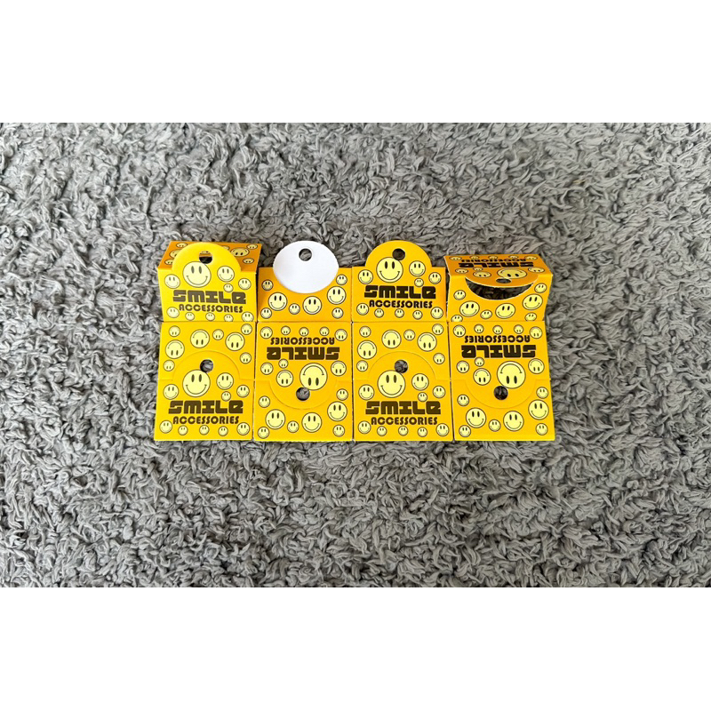 

KAR KOTAK LABEL SMILE KECIL (ISI 75-80 pcs) CARD KAR AKSESORIS KAR KOTAK HIASAN