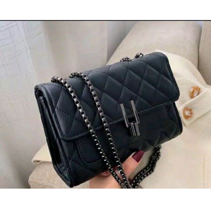 tas selempang wanita terbaru Amora chelsy elegan