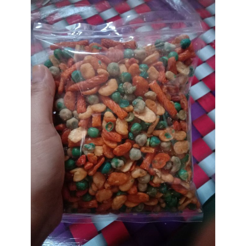 

kacang campur