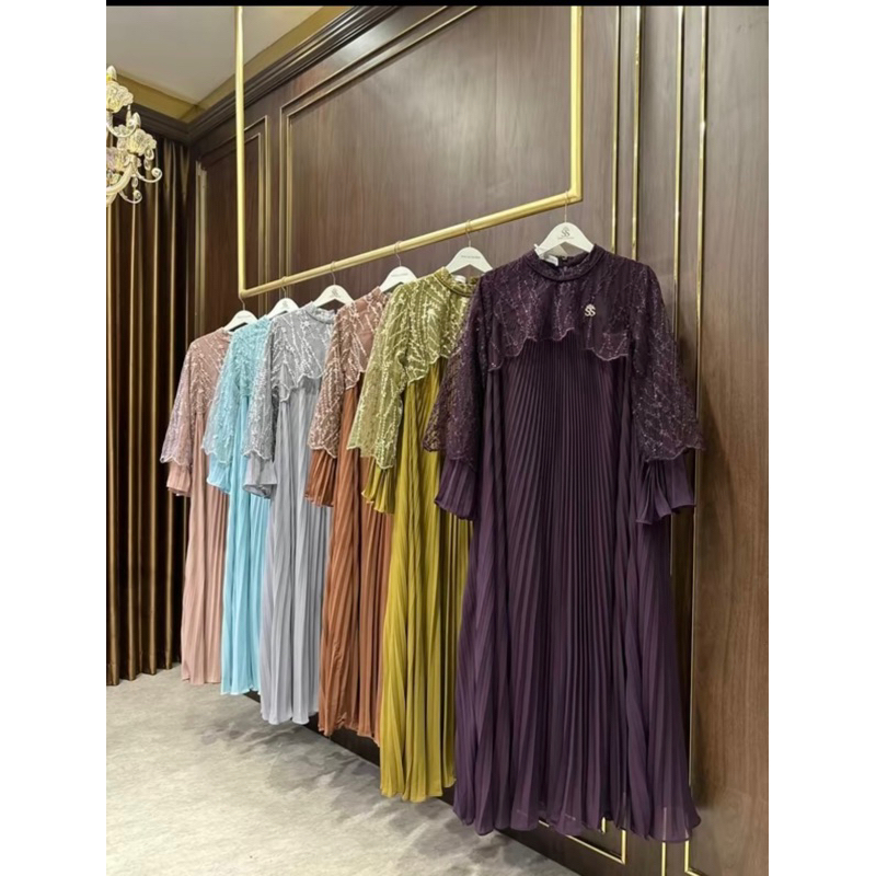 Shellasaukia Dress Brokat Rempel dada