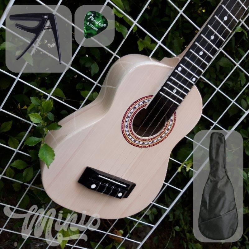 Ukulele Senar 4 Paket Komplit ( Ukulele + Tas + Capo + Pick )