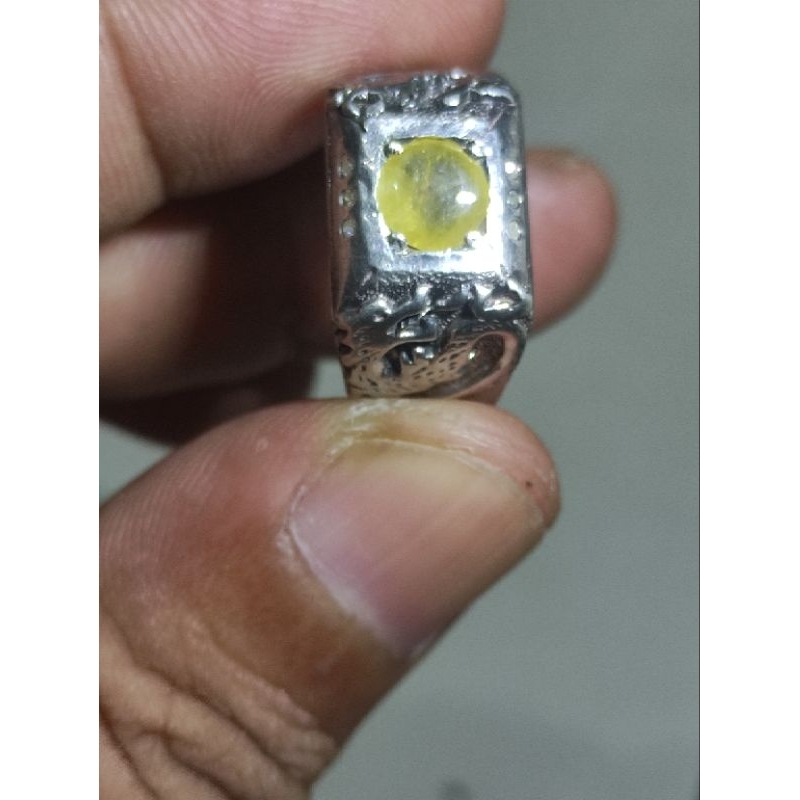 YELLOW SHAPHIRE CEYLON SAFIR CEYLON SRILANKA TABUR 6 BERLIAN ASLI
