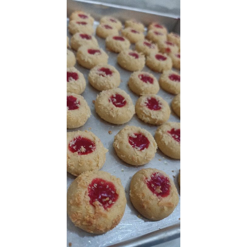 

kue kering/ kue kering lebaran, thumbprint selai strawberry dan blueberry