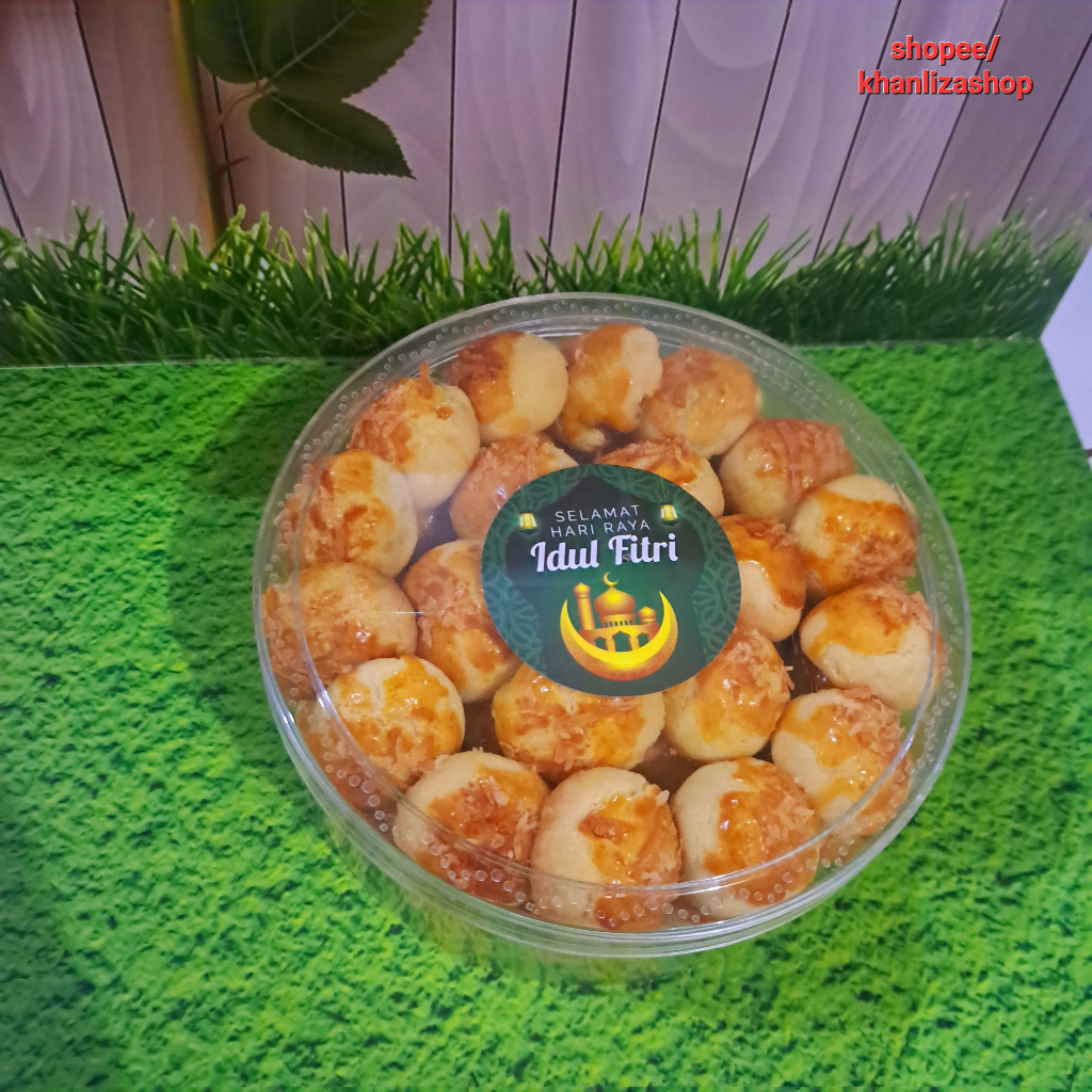 

[SIAP KIRIM] KUE KERING NASTAR SPECIAL KEJU TABUR DIATASNYA