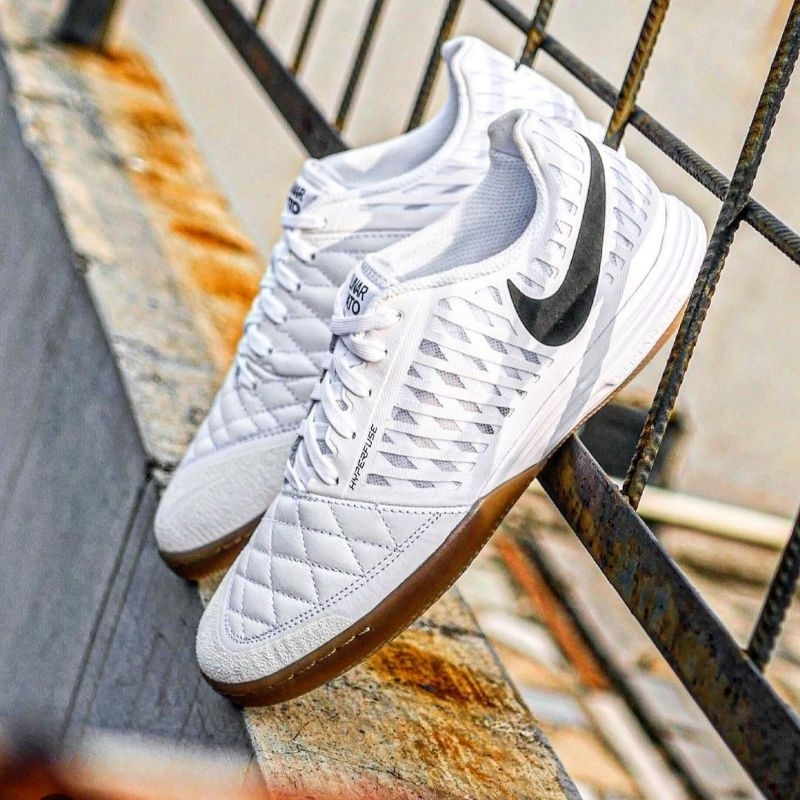 SEPATU FUTSAL NIKE LUNAR GATO II IC