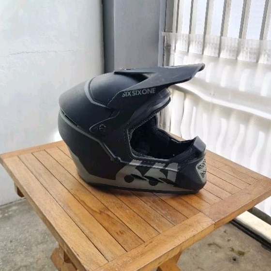 Helm Fullface 661 Six Six One Reset size L, Black Matte