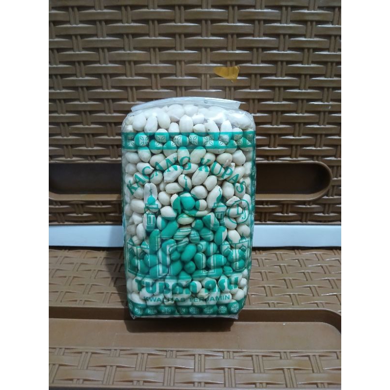 

kacang kupas 350gr