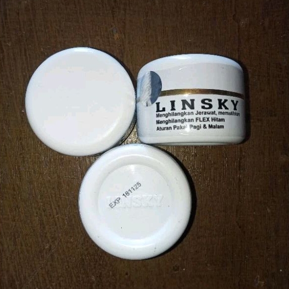 LINSKY PUTIH POLOS MENCERAHKAN
