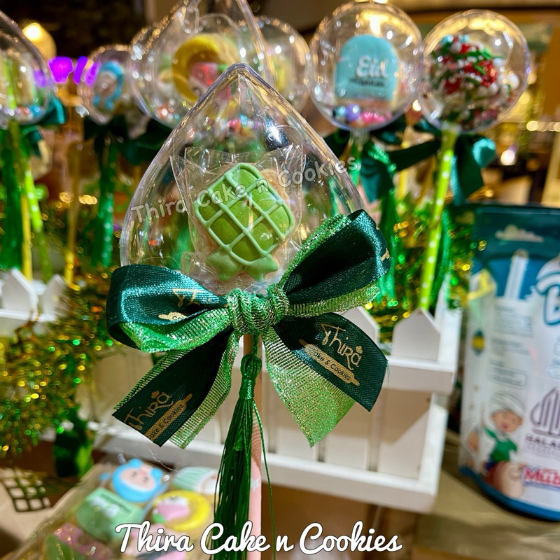 

ready cookies gift kado lebaran hamper idul fitri akrilik love kue kering parsel hari raya
