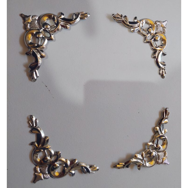 

Siku Hantaran Besar Motif