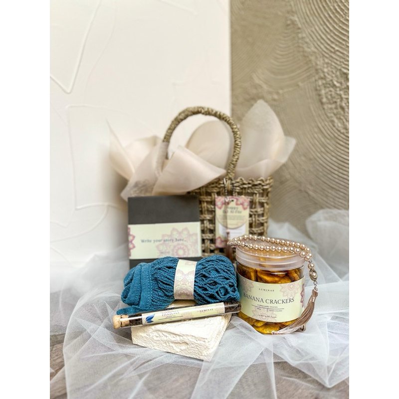 

Zeera Hampers /Eid Hampers/Hampers Idul Fitri Aestethic/Hampers Lebaran Unik