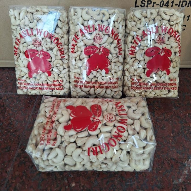 

Kacang Mete Super 1KG