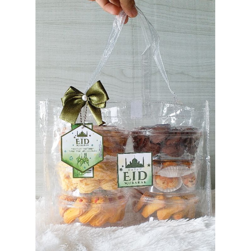 

NARCRAFT HAMPERS LEBARAN KUE KERING ISI 6 TOPLES