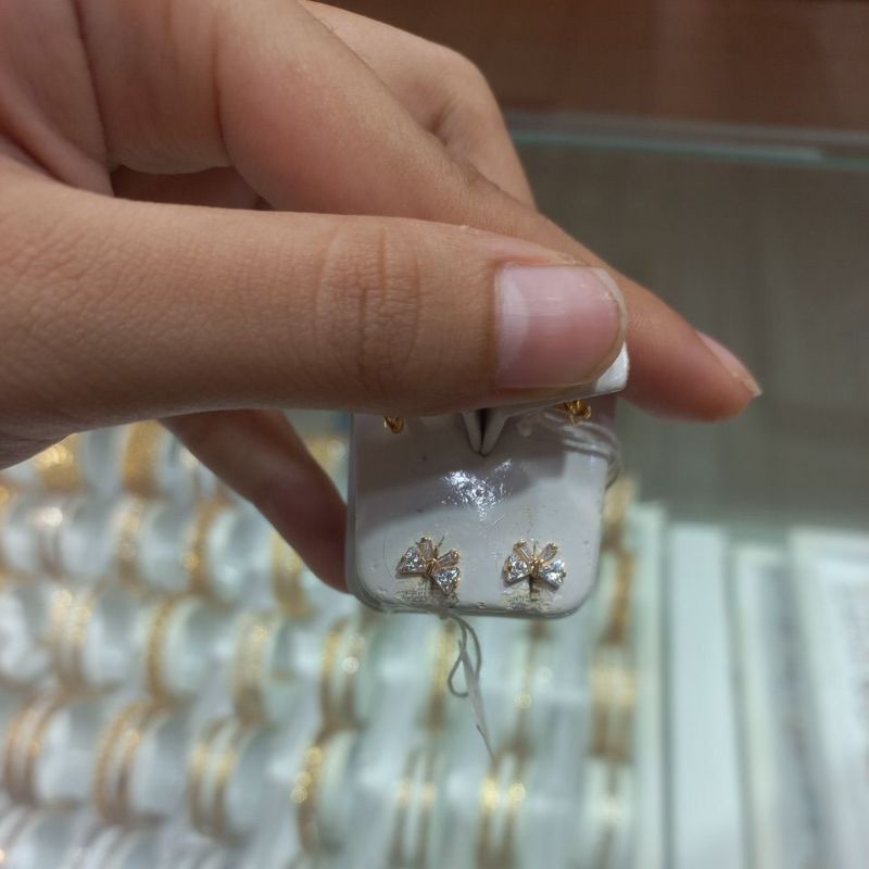 Anting Tusuk Emas Pita Zircon 1.05gram 700 16k