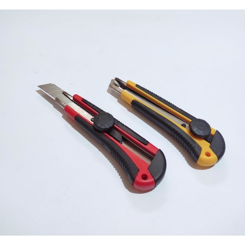 

Pisau cutter besar putar + isi cutter 2 pc bio