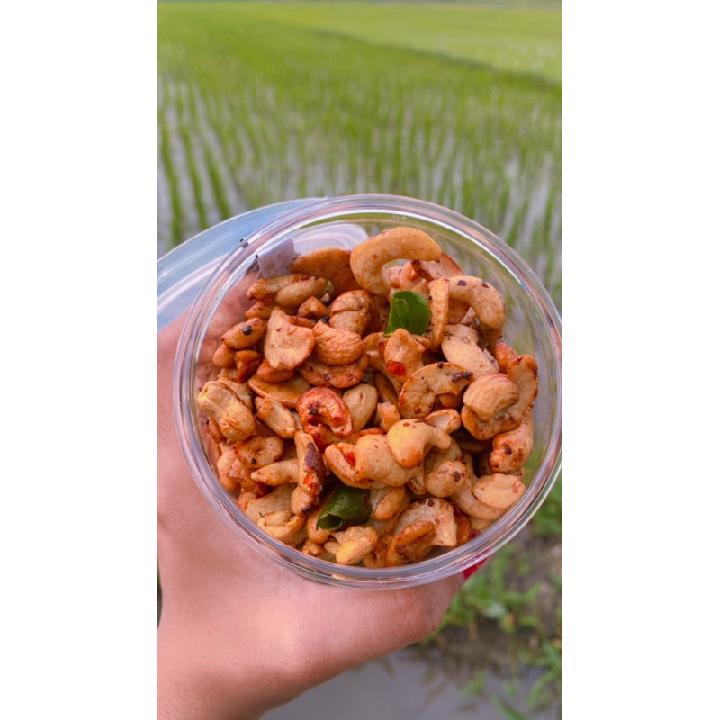 

kacang mete pedas manis pouch 500ml 100% homemade