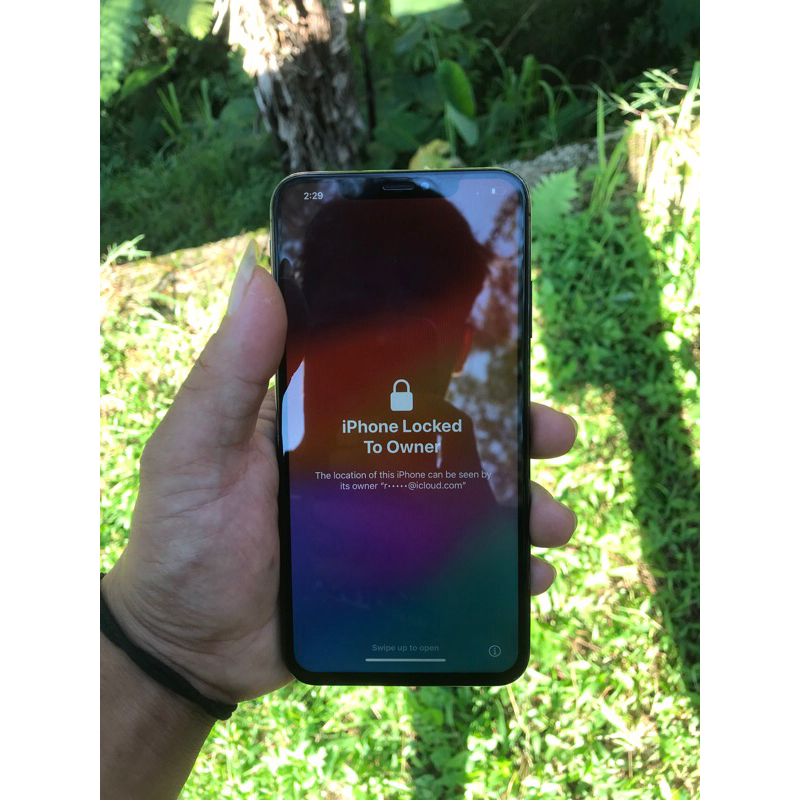 iphone xs max 64 lock icloud