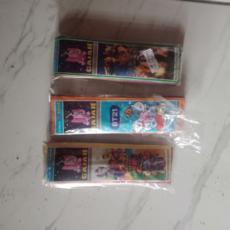 

Amplop pendek isi 10 bungkus/kembang api
