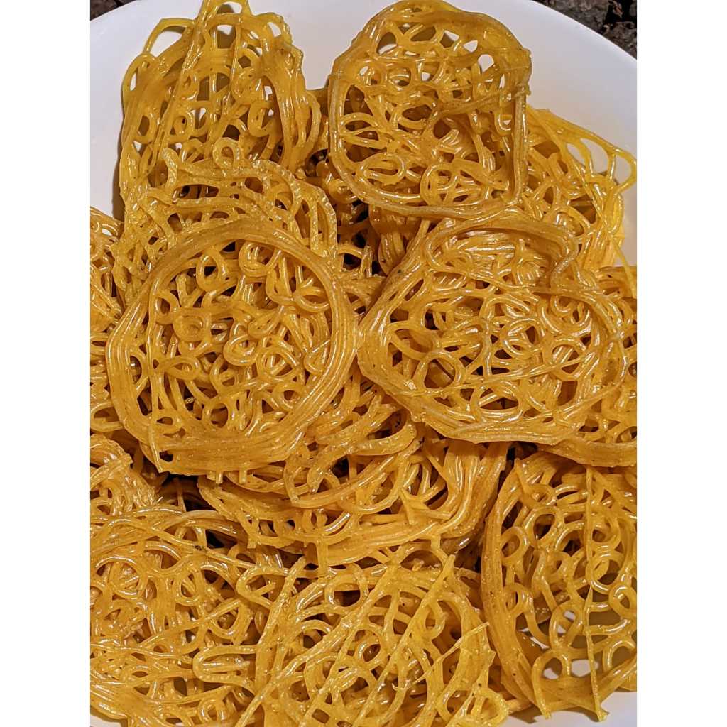 

Kerupuk mie kuning Mentah Khas Tasikmalaya 500 gram