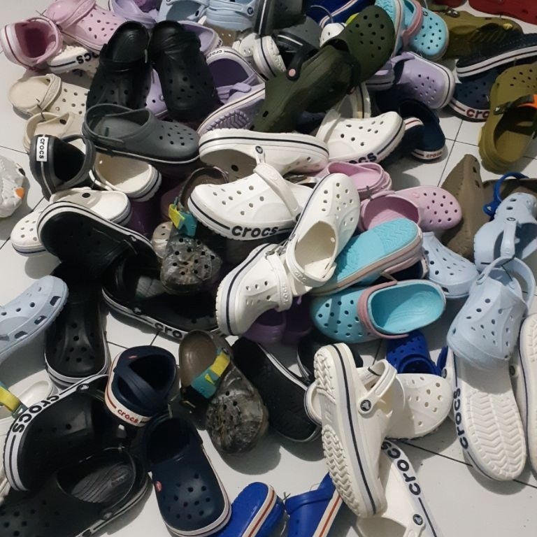 TREND TERBARU Sendal Crocs Ori Rijek Cutting