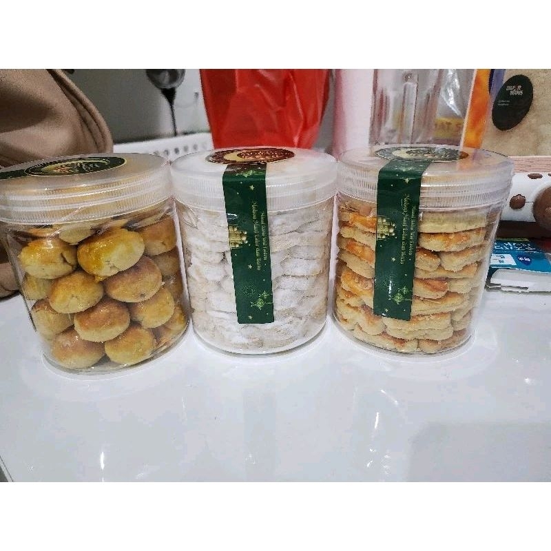 

kue kering isi Nastar,Kastangel,Putri salju