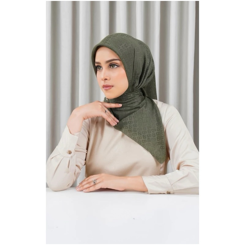 Buttonscarves Tapis Embossed Scarf Preloved