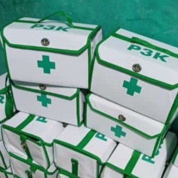 Tas P3k Jinjing Logo Hijau + Isi Standar Lengkap emergency p3k putih