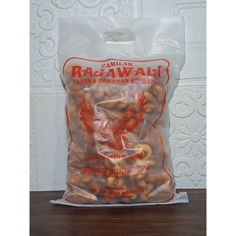 

Jajan Pluntir 500 Gr. Jajan Pluntir Kelabang 500 Gr. Jajan Jadul. Jajan Lebaran. Snack Cemilan Camilan. Jajan Tradisional