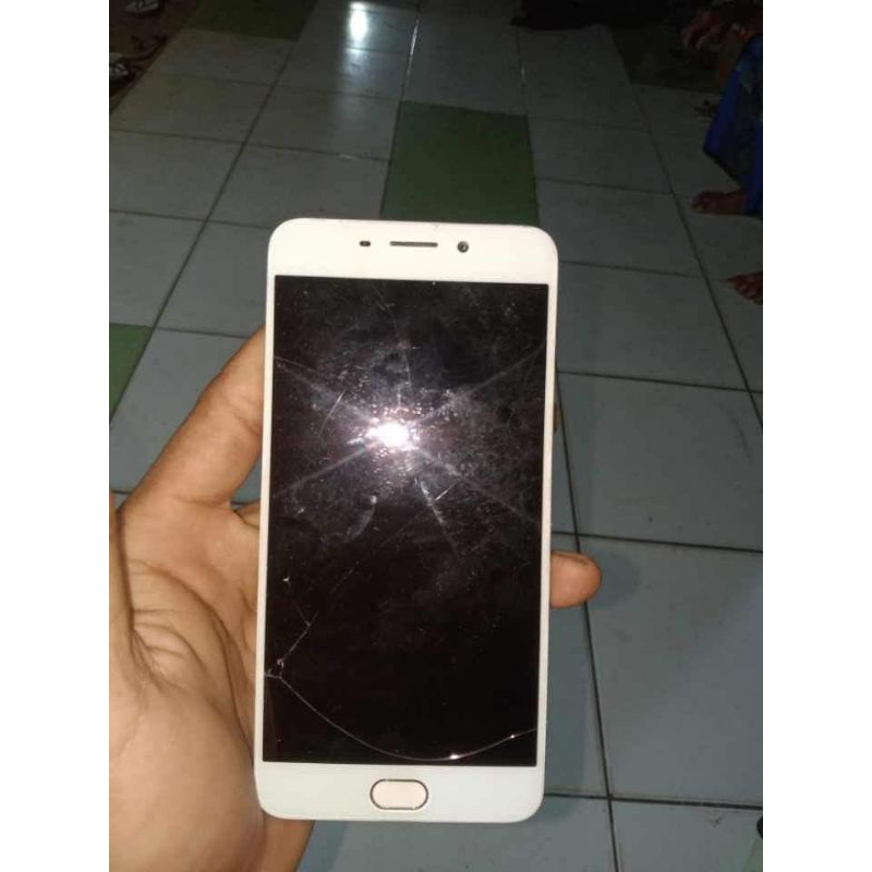 OPPO A57 (2016) Minus