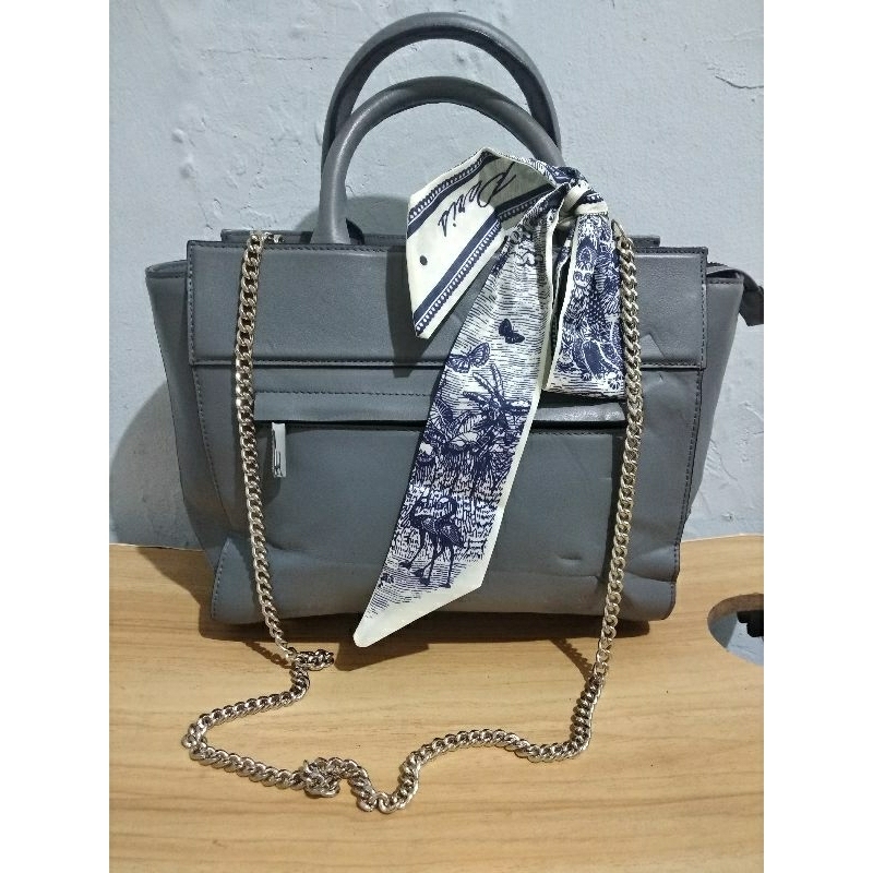 Kendall+kylie hand bag / sling bag