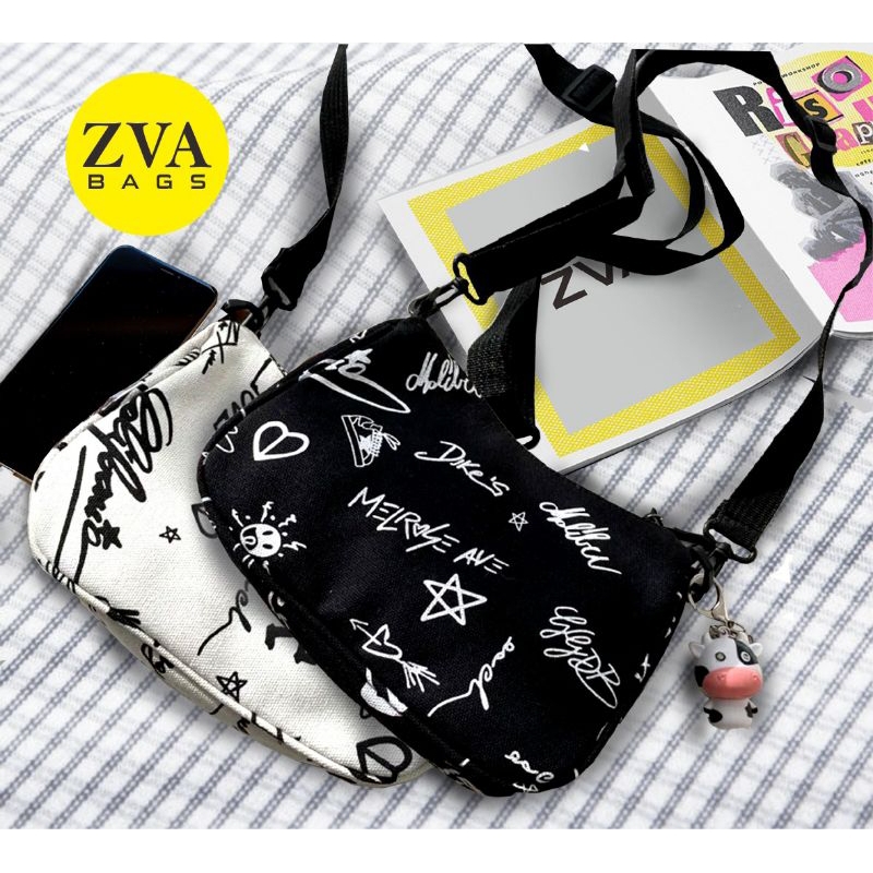 Tas selempang wanita banan kanvas motif grafiti