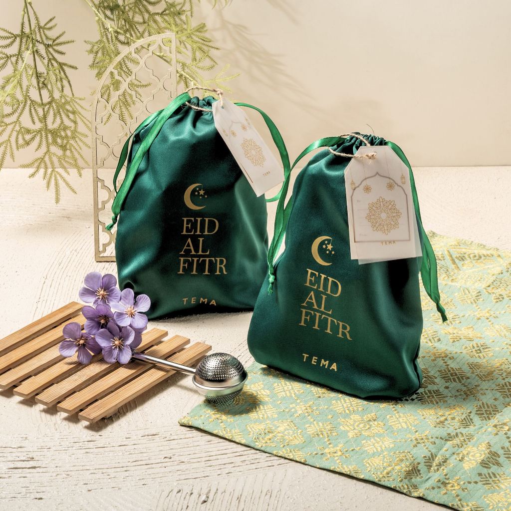

TEMA Tea Lebaran Hamper - CALLA - Green Satin Pouch - Idul Fitri / Eid Mubarak Tea & Strainer Gift Set