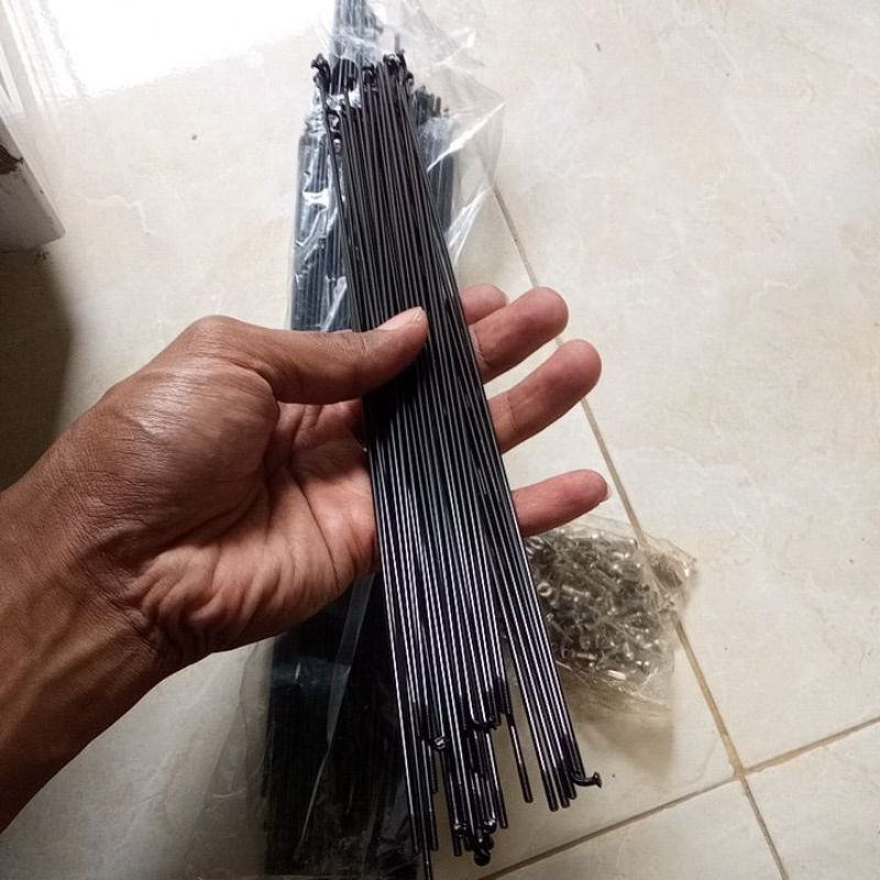 Ruji Sepeda balap 700c ukuran 283 Warna Hitam non stenlis